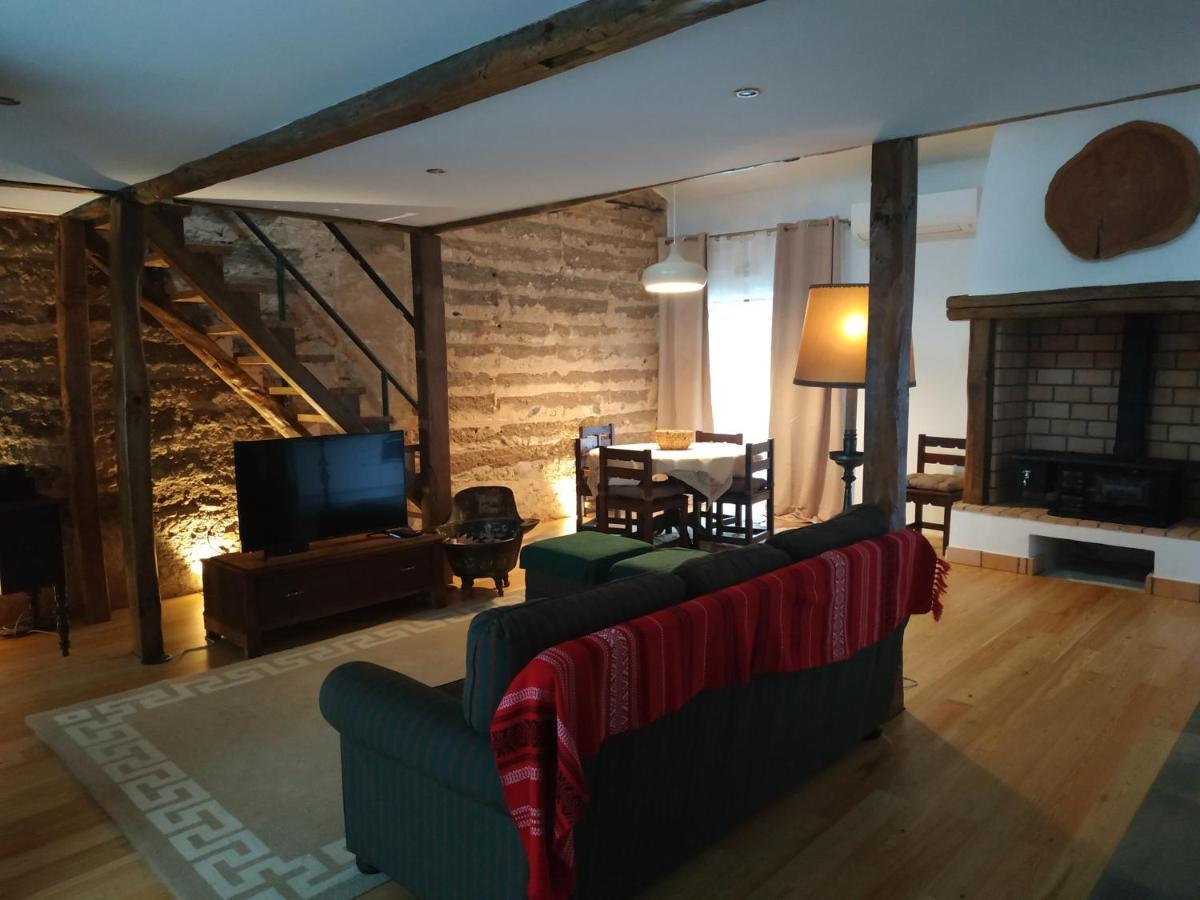 Casa Da Tia Guida Bed & Breakfast Golega Exterior photo